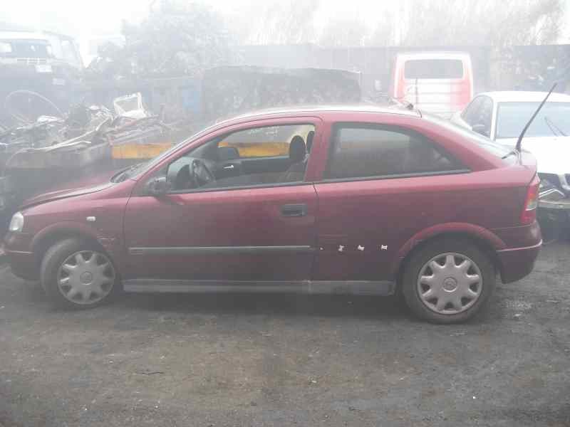 opel astra g berlina del año 1998