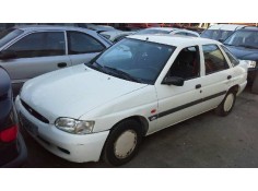 ford escort berlina/turnier del año 1998 2