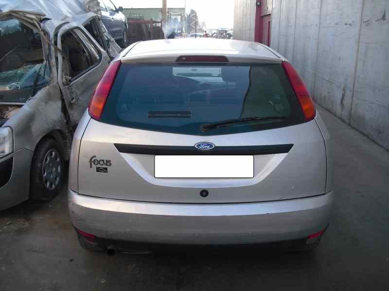 ford focus berlina (cak) del año 1998