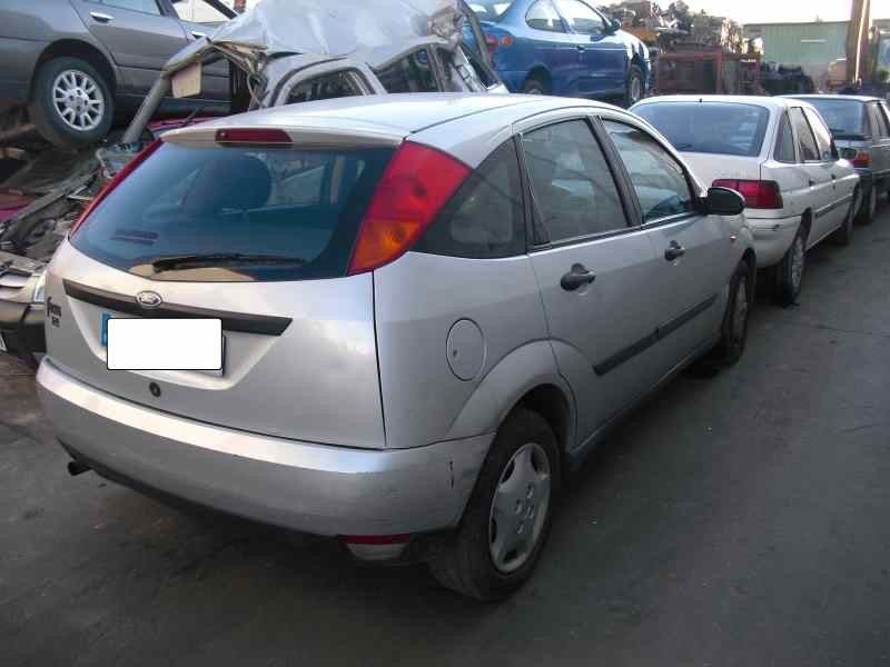 ford focus berlina (cak) del año 1998