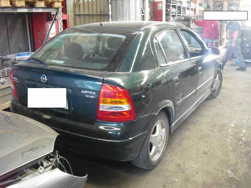 opel astra g berlina del año 1998