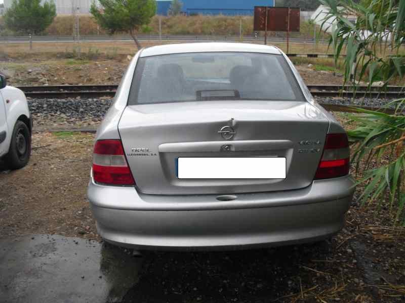 opel vectra b berlina del año 1998