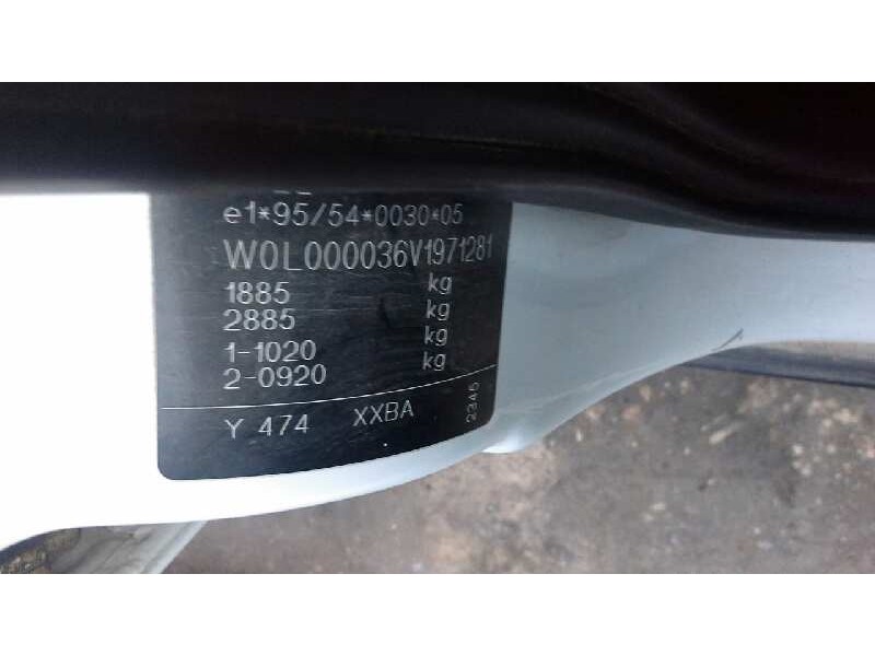 opel vectra b berlina del año 1997