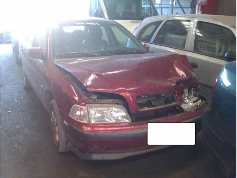 volvo s40 berlina del año 2000