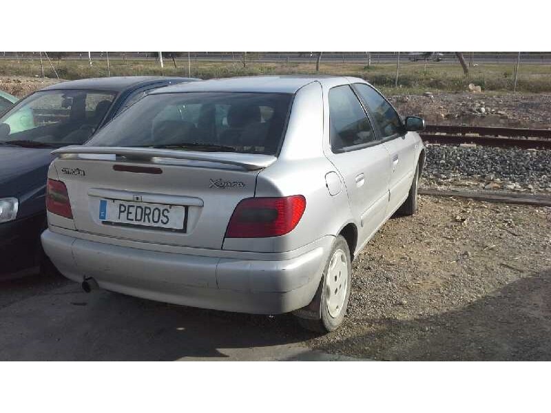 citroën xsara berlina del año 1999