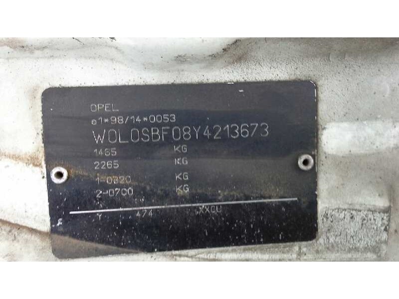 opel corsa b del año 2000