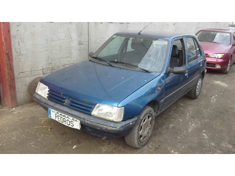 peugeot 205 berlina del año 1997