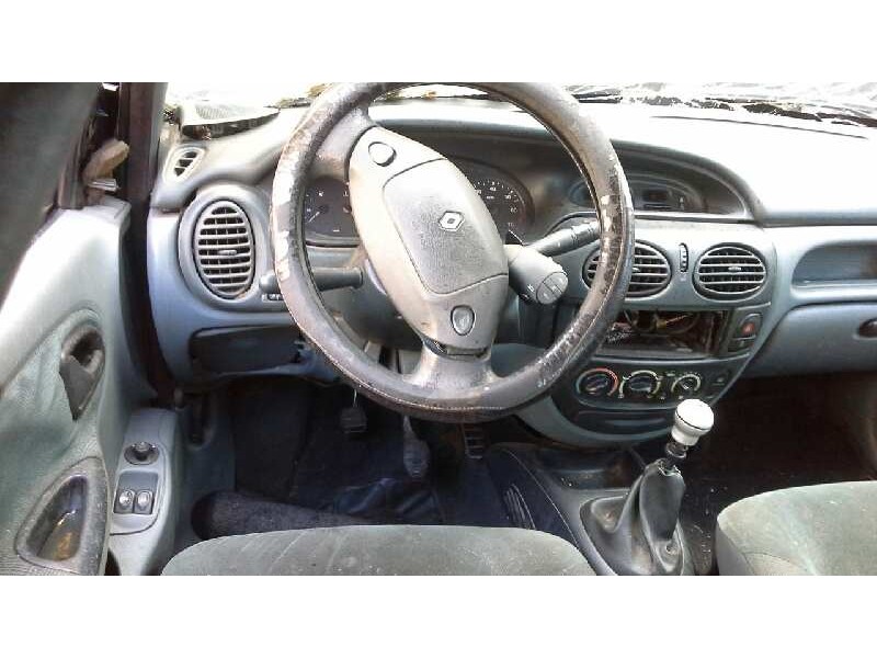 renault megane i berlina hatchback (ba0) del año 1997