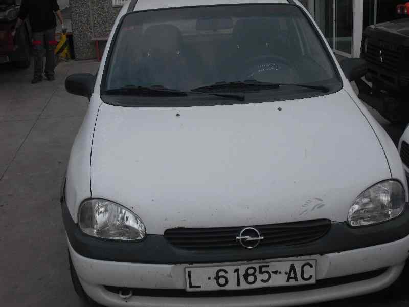 opel corsa b del año 1996
