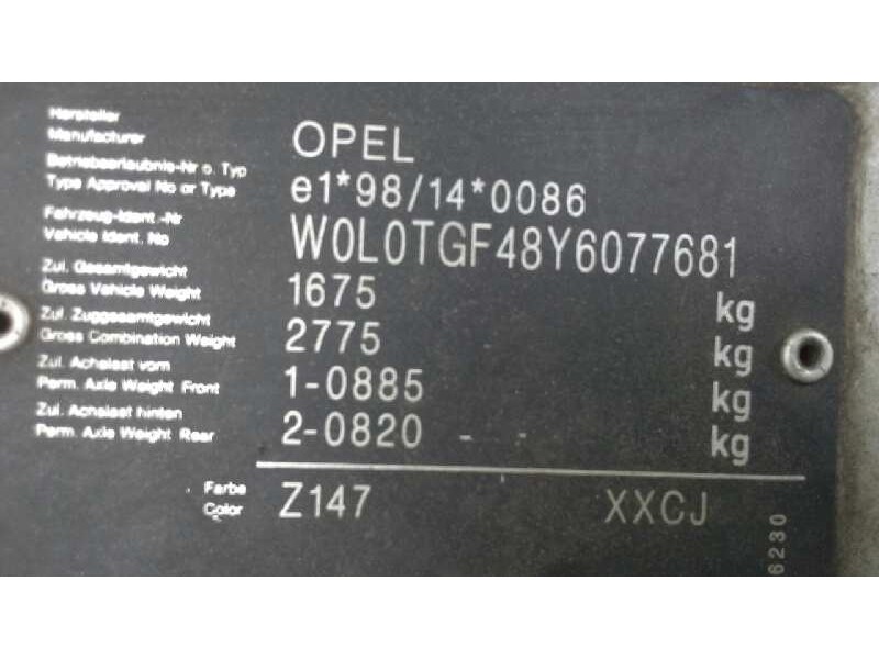 opel astra g berlina del año 2000