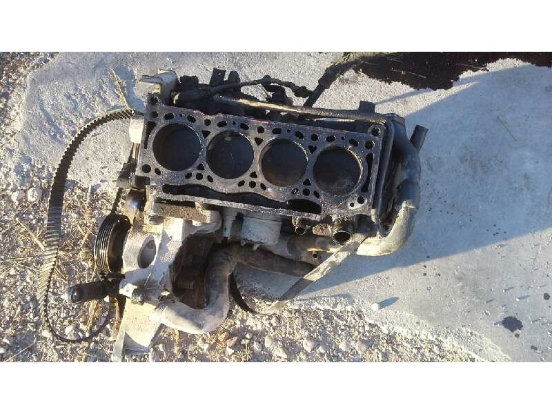 volvo s40 berlina del año 1998