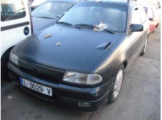 opel astra f berlina del año 1950