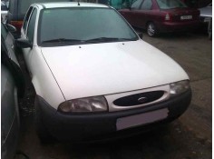ford fiesta berlina del año 1995