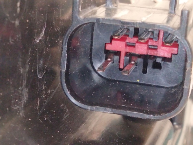 Recambio de piloto trasero derecho para land rover range rover velar (l560) 2.0 d240 sd4 4x4 referencia OEM IAM J8A213404  