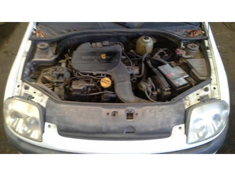 renault clio ii fase i (b/cbo) del año 2001