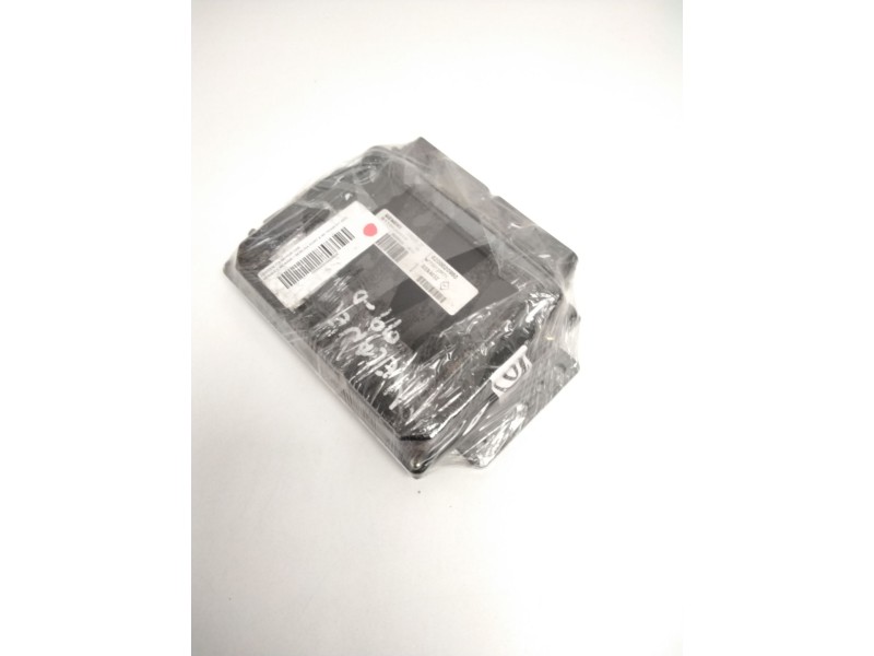Recambio de centralita motor uce para renault megane i berlina hatchback (ba0) 1.4 referencia OEM IAM S110030018D 8200020950 770