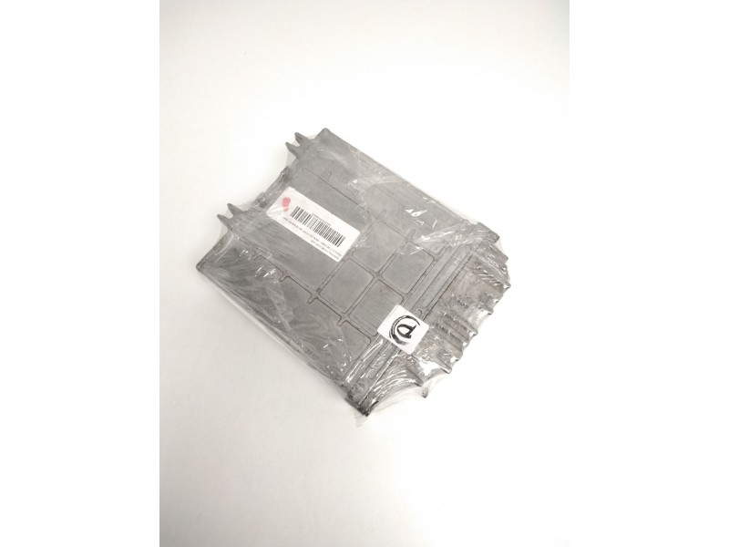 Recambio de centralita motor uce para renault megane i berlina hatchback (ba0) 1.9 dti diesel cat referencia OEM IAM 0281001969 