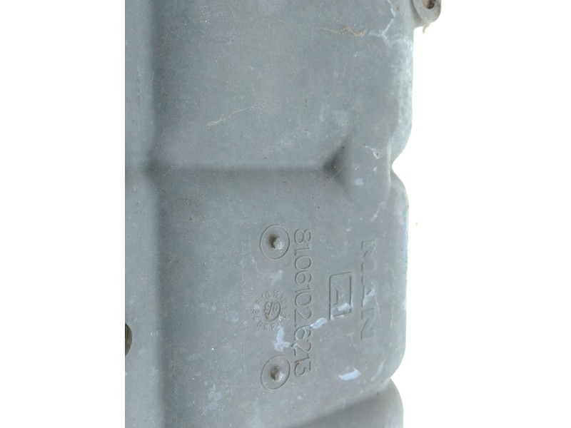 Recambio de deposito expansion para man tgl 12.210 tgl 12.210 4x2bb referencia OEM IAM 81061026213  