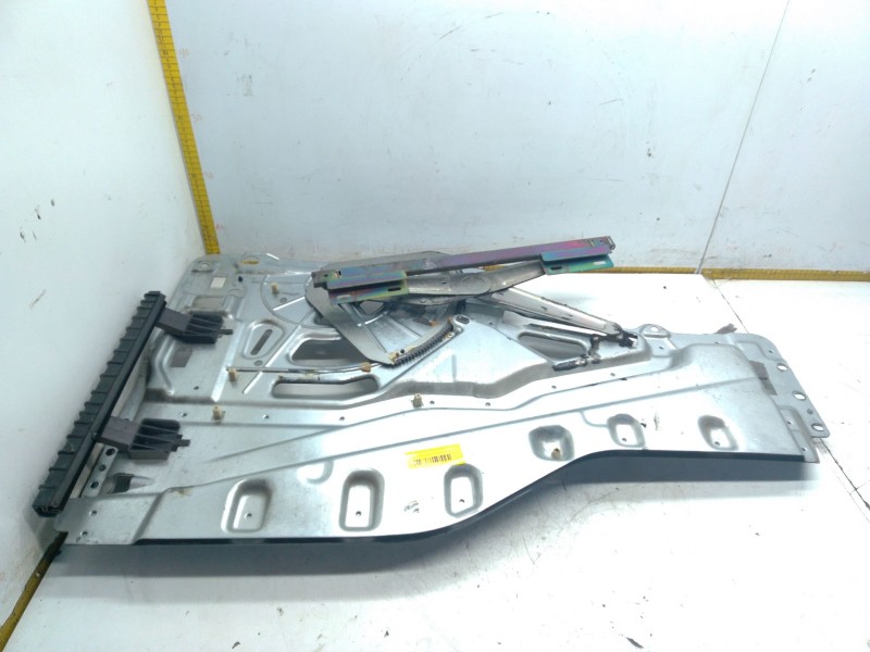 Recambio de elevalunas delantero izquierdo para man tgl 12.210 tgl 12.210 4x2bb referencia OEM IAM 81626456035  