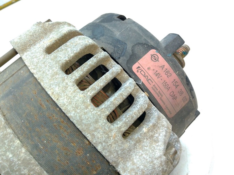 Recambio de alternador para ssangyong rodius 2.7 turbodiesel cat referencia OEM IAM A1621543802  