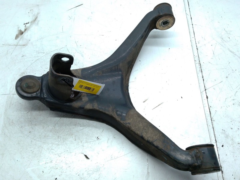 Recambio de brazo suspension superior delantero izquierdo para iveco daily vi furgoneta 33s11, 35s11, 35c11 referencia OEM IAM  