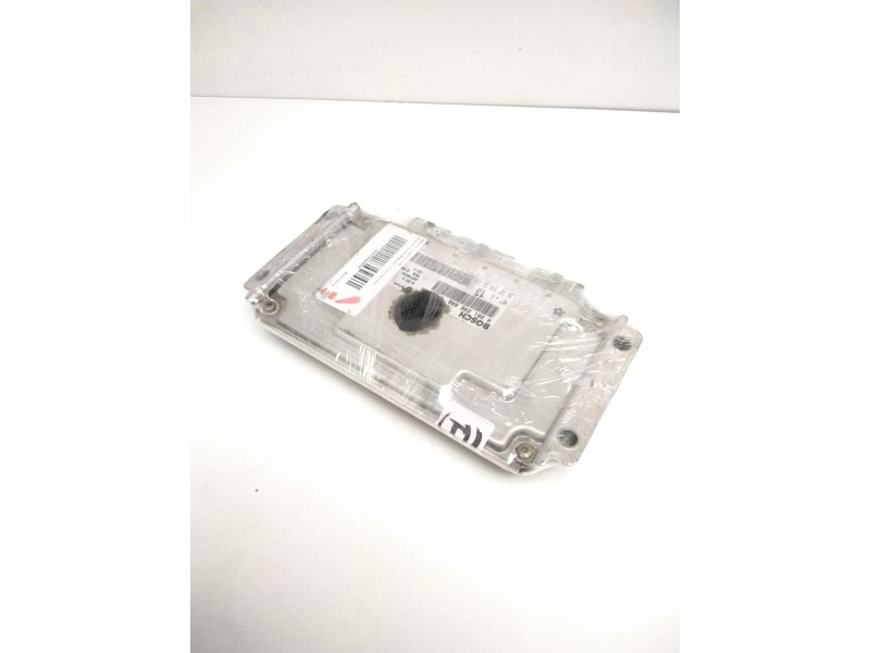 Recambio de centralita motor uce para citroën xsara berlina 1.6i 16v exclusive referencia OEM IAM 0261206606 9638765980 ME744