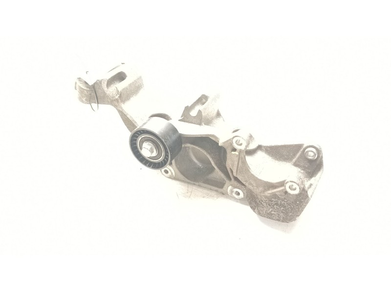 Recambio de soporte alternador para opel vivaro a autobús (x83) 1.9 dti (f7, j7, a07) referencia OEM IAM 8200803443  