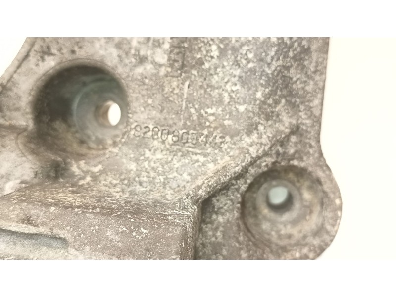 Recambio de soporte alternador para opel vivaro a autobús (x83) 1.9 dti (f7, j7, a07) referencia OEM IAM 8200803443  