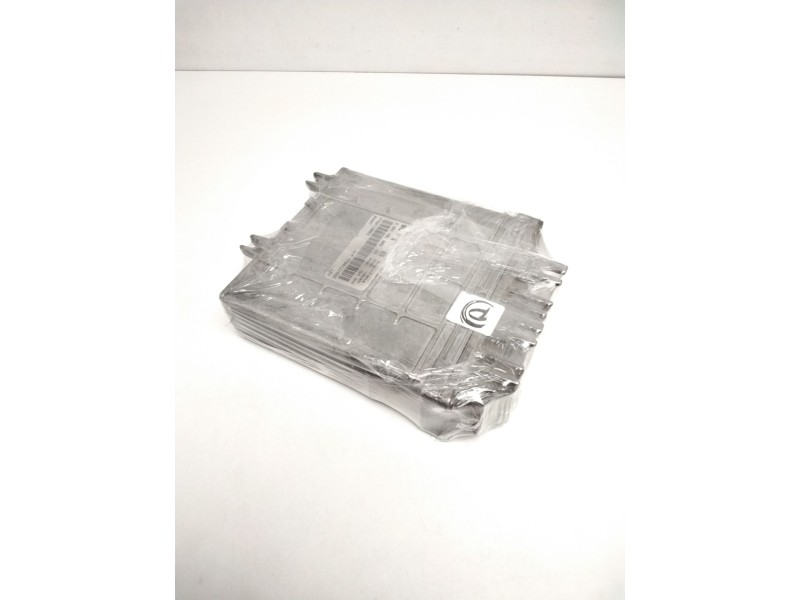 Recambio de centralita motor uce para renault megane i coach/coupe (da0) 1.9 dti diesel cat referencia OEM IAM 028001969 7700113