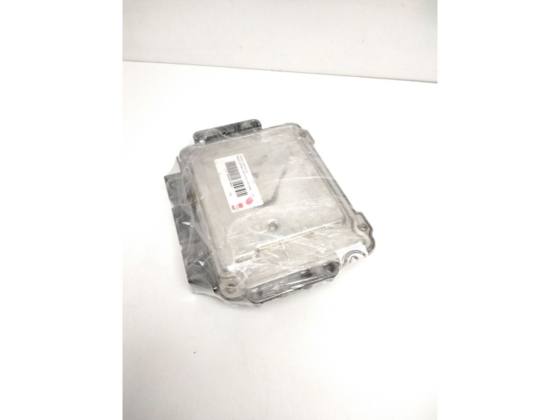 Recambio de centralita motor uce para renault megane ii berlina 5p 1.9 dci diesel referencia OEM IAM 0281010769 8200184294 82002
