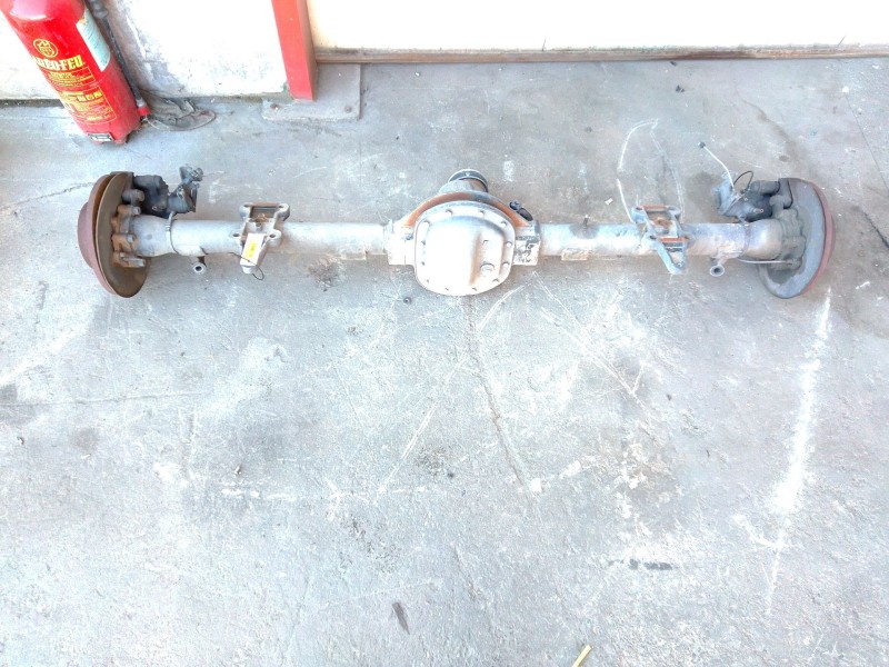 Recambio de puente trasero para iveco daily vi furgoneta 33s11, 35s11, 35c11 referencia OEM IAM 7186886  