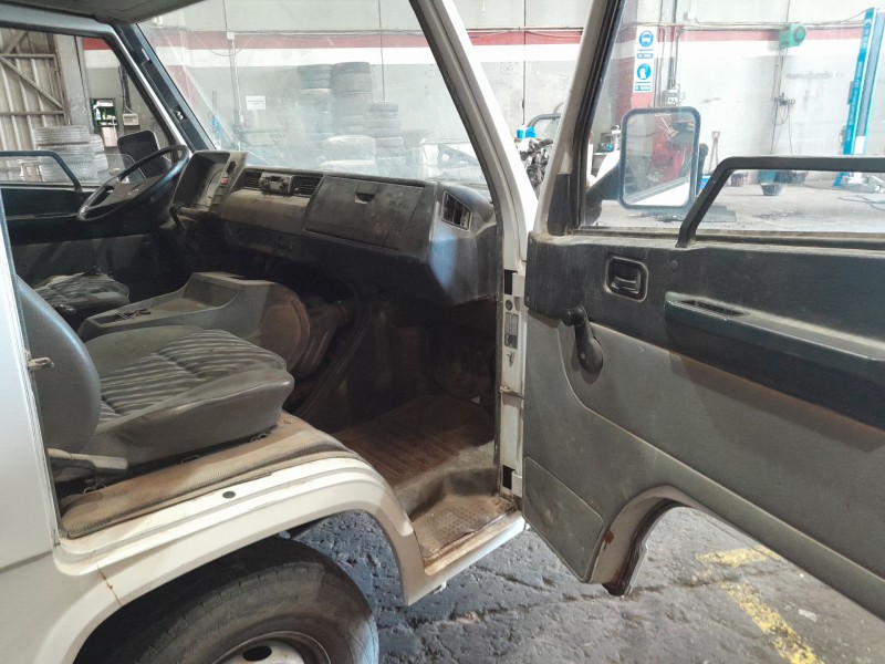 mercedes-benz mb autobús (w631) del año 1994