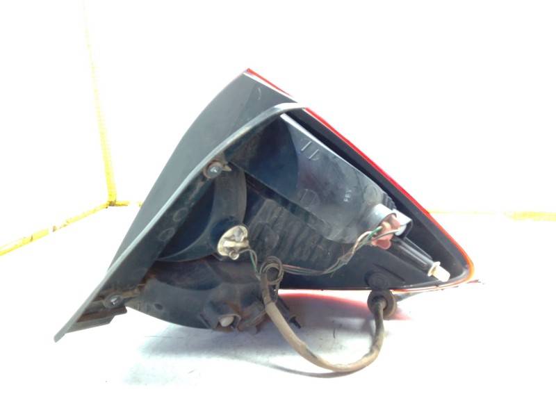 Recambio de piloto trasero izquierdo para kia rio i hatchback (dc) 1.5 16v referencia OEM IAM   