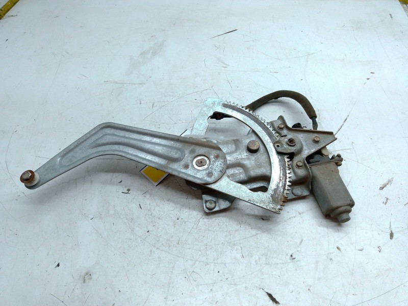 Recambio de elevalunas trasero izquierdo para kia rio i hatchback (dc) 1.5 16v referencia OEM IAM   