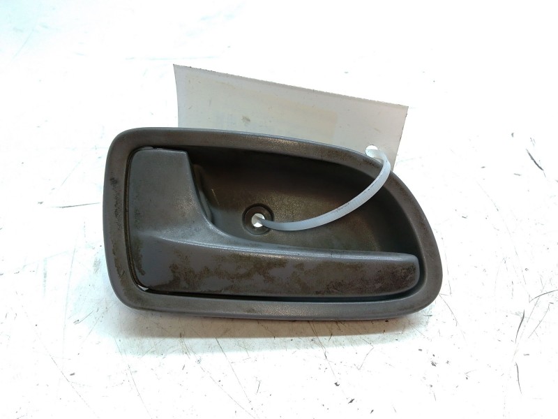 Recambio de maneta interior delantera izquierda para kia rio i hatchback (dc) 1.5 16v referencia OEM IAM 82610FD000  