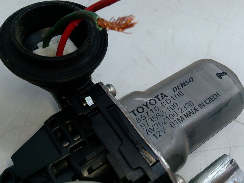 Recambio de elevalunas delantero derecho para toyota yaris (_p9_) 1.0 vvt-i (ksp90_) referencia OEM IAM   