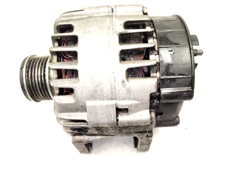 Recambio de alternador para renault grand scénic iii (jz0/1_) 1.5 dci referencia OEM IAM 231000026R  