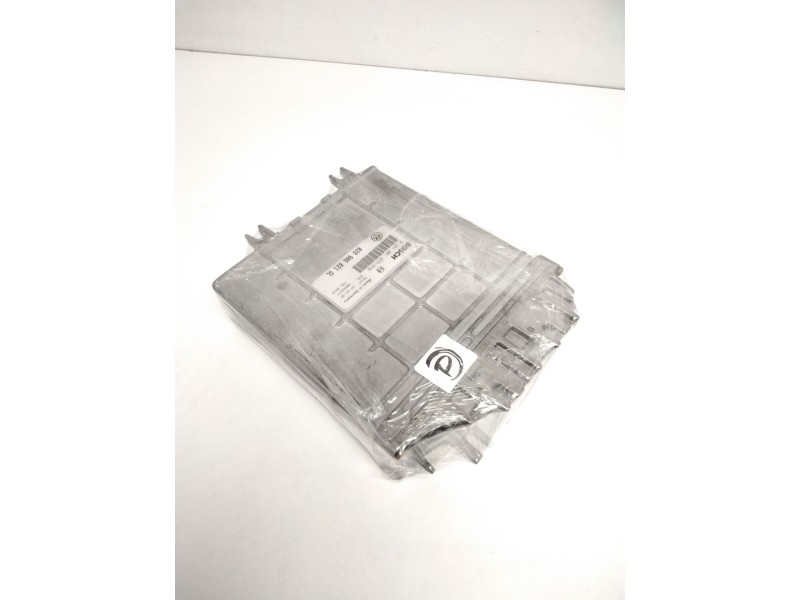 Recambio de centralita motor uce para volkswagen passat berlina (3b2) 1.9 tdi referencia OEM IAM 0281001655 028906021GL 28SA3177