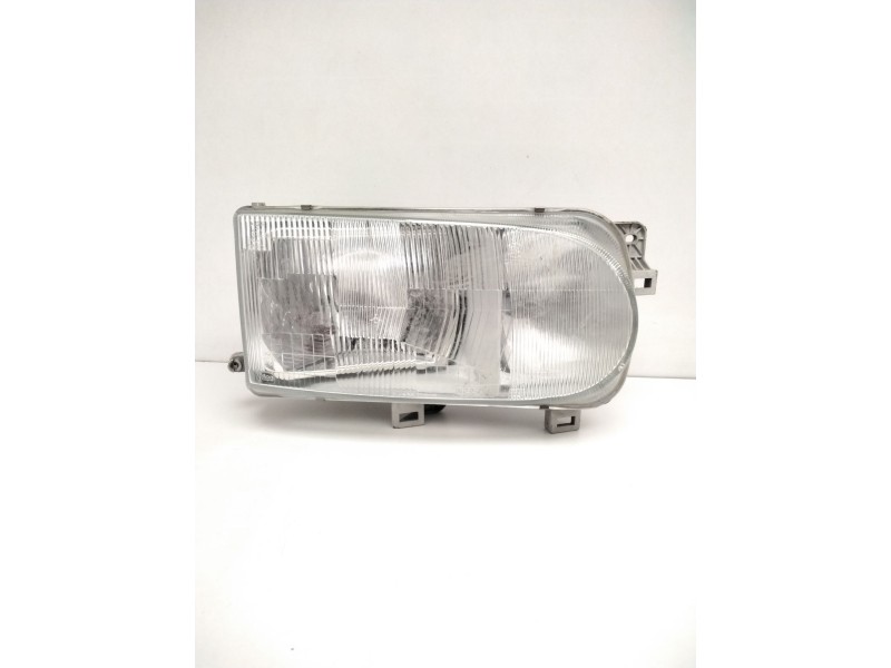 Recambio de faro derecho para » otros... premium 370 26 g 6x2 referencia OEM IAM 260109C108 NISSAN 67626060
