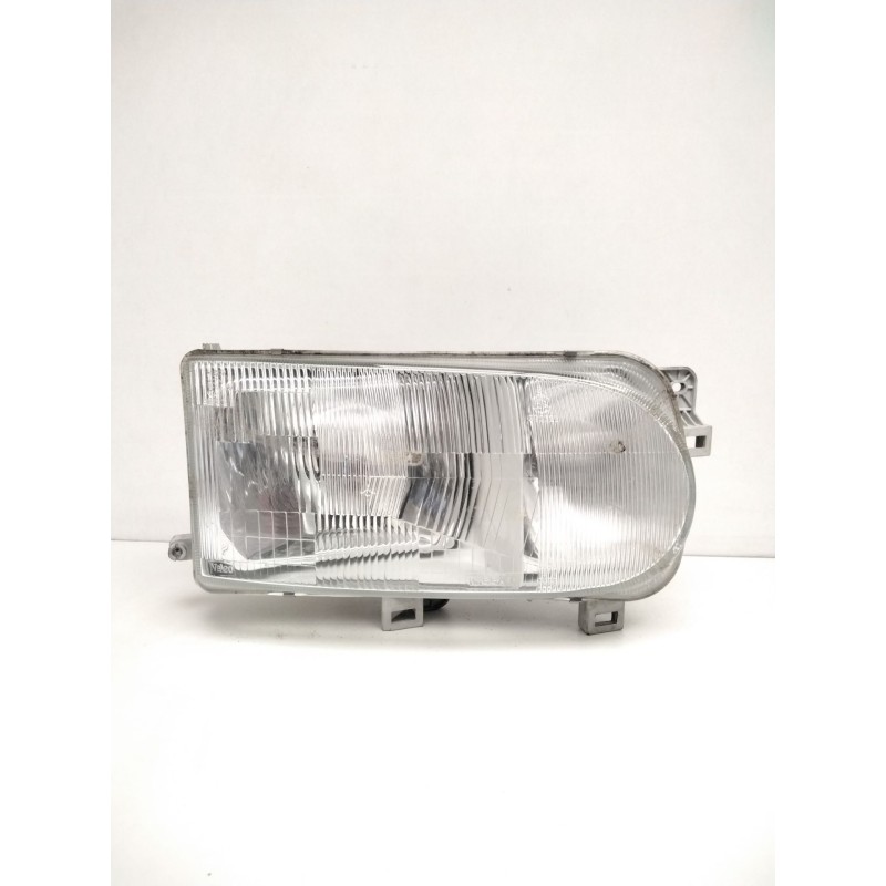 Recambio de faro derecho para nissan vanette cargo furgoneta (hc 23) 2.3 d referencia OEM IAM 260109C108 NISSAN 67626060