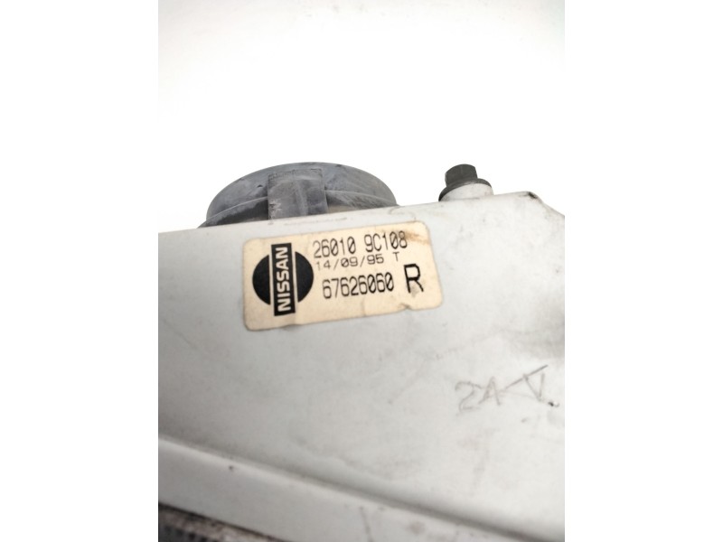 Recambio de faro derecho para nissan vanette cargo furgoneta (hc 23) 2.3 d referencia OEM IAM 260109C108 NISSAN 67626060