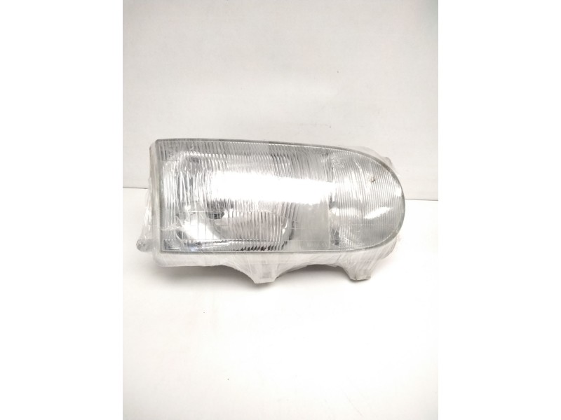 Recambio de faro derecho para nissan vanette cargo furgoneta (hc 23) 2.3 d referencia OEM IAM 260109C108 NISSAN 67626060
