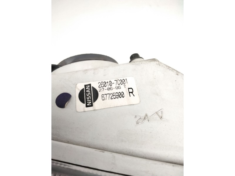 Recambio de faro derecho para » otros... premium 370 26 g 6x2 referencia OEM IAM 260107C001 NISSAN 67725900