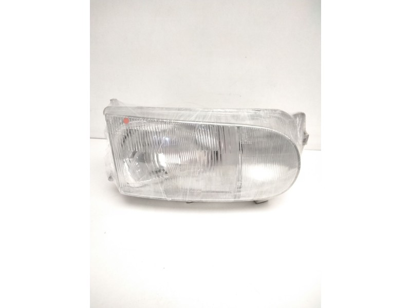 Recambio de faro derecho para » otros... premium 370 26 g 6x2 referencia OEM IAM 260107C001 NISSAN 67725900