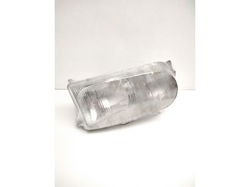 Recambio de faro derecho para nissan serena (c23) 2.0 referencia OEM IAM 260109C108 NISSAN 67626060