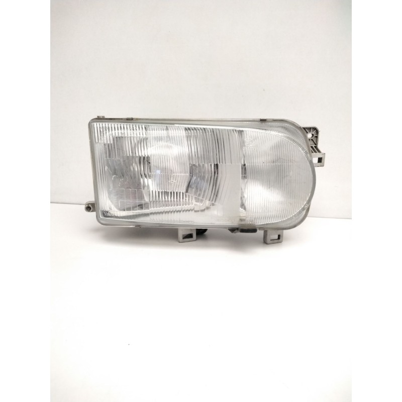 Recambio de faro derecho para nissan vanette cargo autobús (hc 23) 1.6 i referencia OEM IAM 260107C008 NISSAN 67735060
