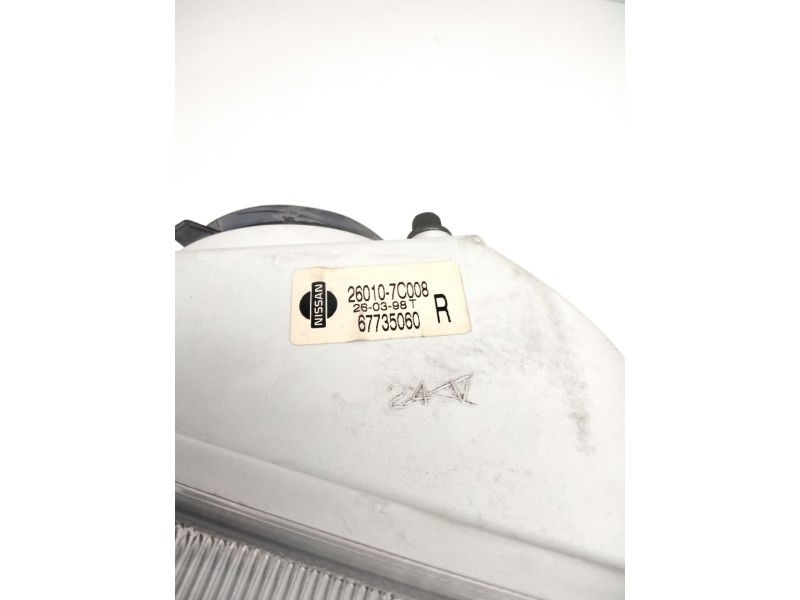 Recambio de faro derecho para nissan serena (c23) 2.0 d (kvjc23) referencia OEM IAM 260107C008 NISSAN 67735060
