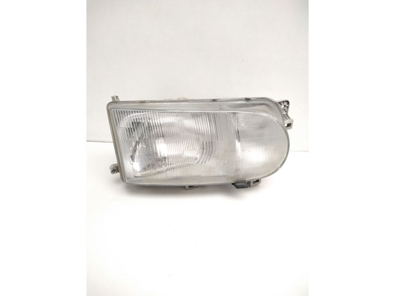 Recambio de faro derecho para nissan serena (c23) 2.0 d (kvjc23) referencia OEM IAM 260107C008 NISSAN 67735060