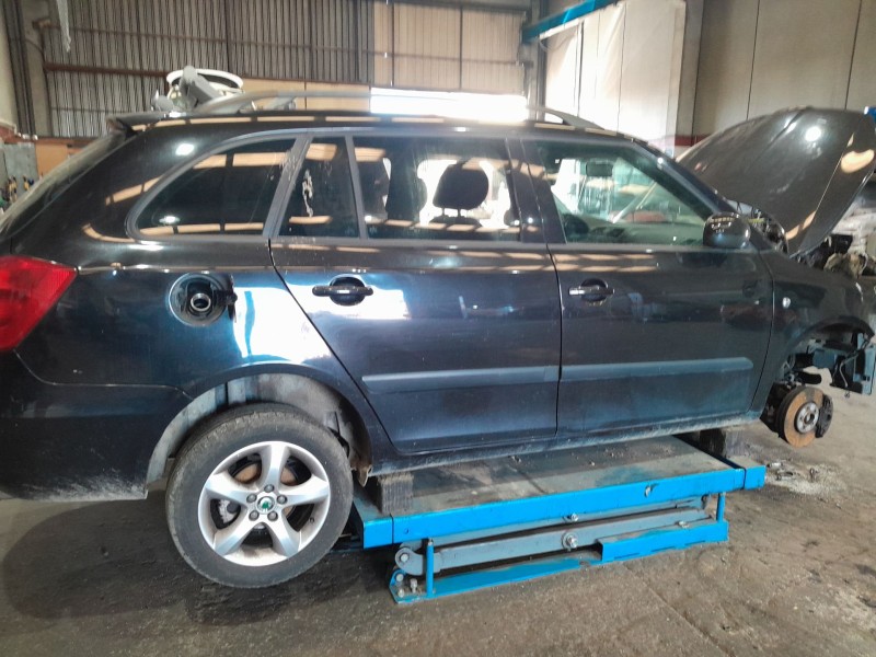 skoda fabia ii combi (545) del año 2010