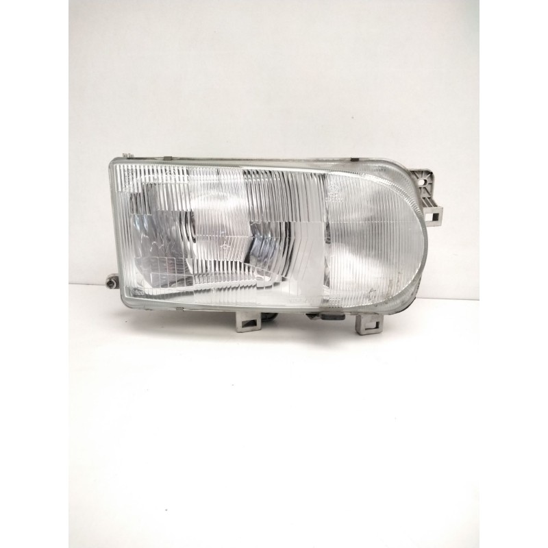 Recambio de faro derecho para nissan serena (c23) 2.0 d (kvjc23) referencia OEM IAM 260108C003 NISSAN 67725740 Recambio de faro derecho para nissan serena (c23) 2.0 d (kvjc23) referencia OEM IAM 260108C003 NISSAN 67725740